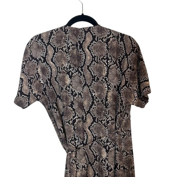 Aritzia Babaton Wallace Dress- Wrap Dress Pyhton Print- Size Medium - Picture 8 of 12